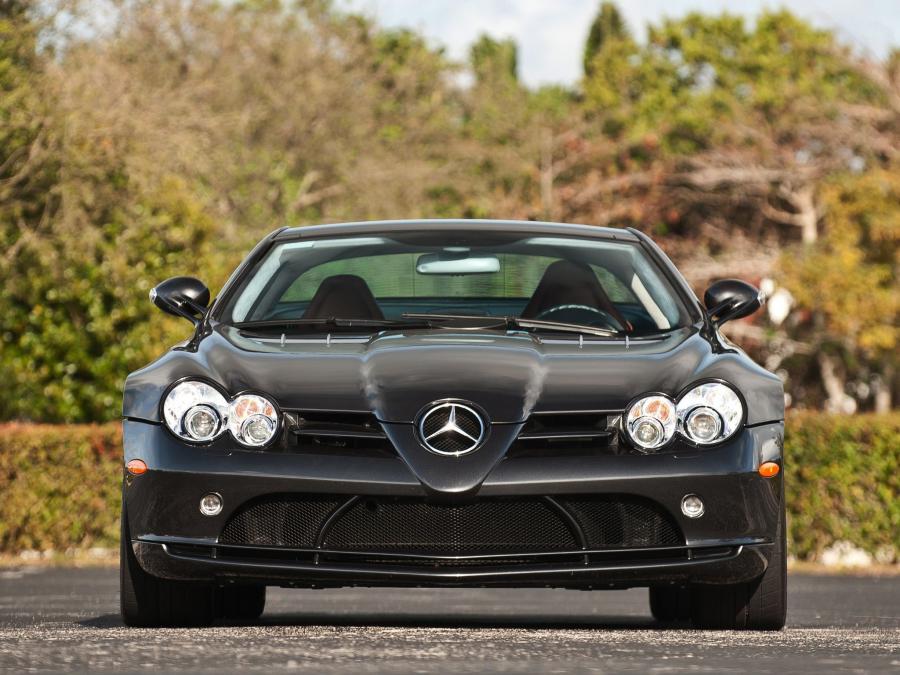  Mercedes-Benz SLR McLaren 2004 года  (US) (фото 9 из 22)